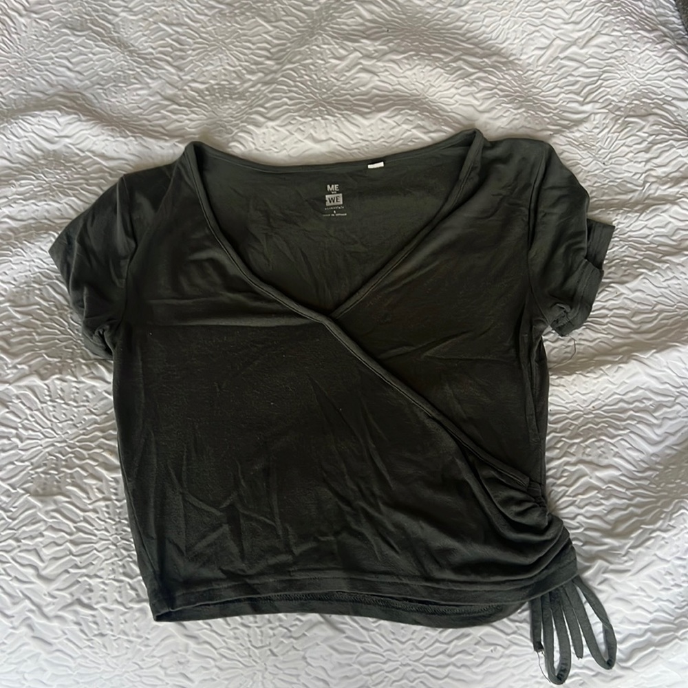 PacSun Cropped Tie Shirt